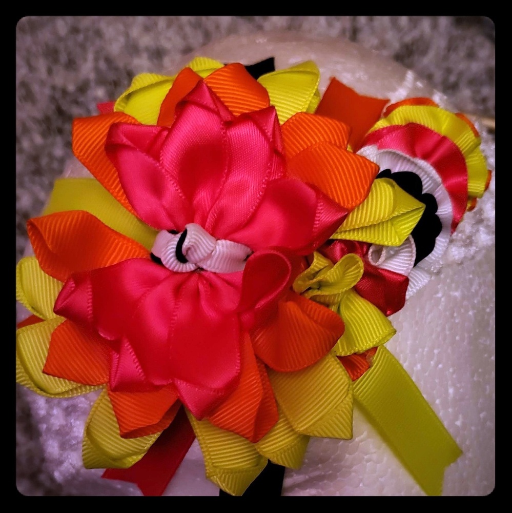 Outfit with handmad head ban